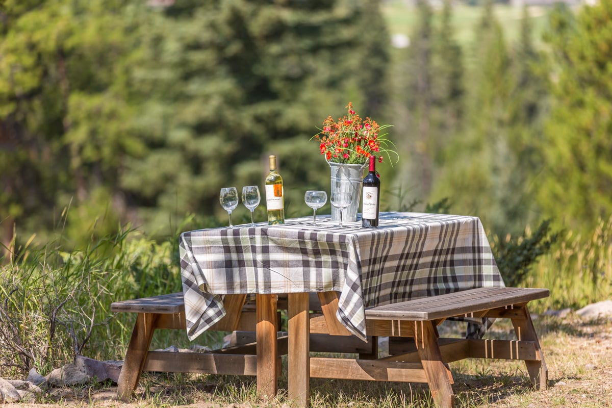 Huckleberry Hideaway