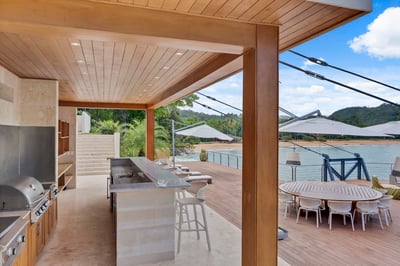 Luxury Villa Photo #33