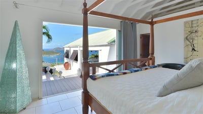 Luxury Villa Photo #32