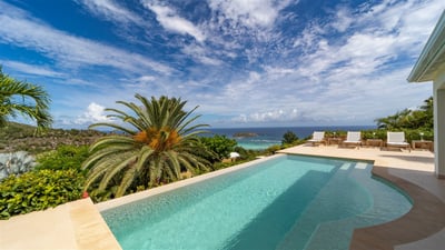 Luxury Villa Photo #2