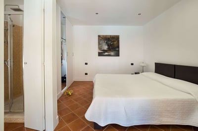 Luxury Villa Photo #50
