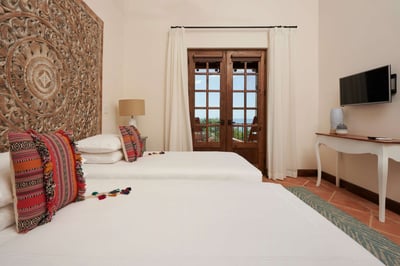Luxury Villa Photo #23