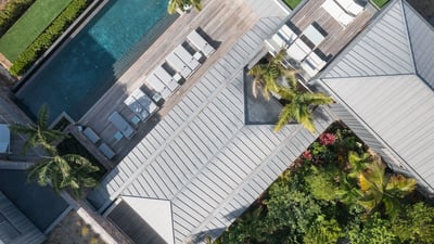 Luxury Villa Photo #6