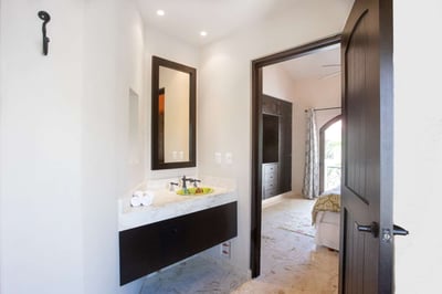 Luxury Villa Photo #45