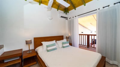 Bedroom 1: Queen size bed, ensuite bathroom with Italian shower.  