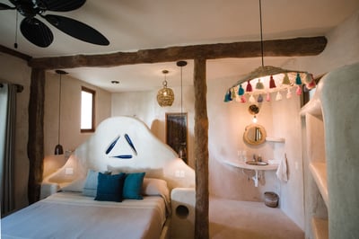 Luxury Villa Photo #17