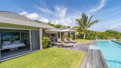 Pool & Terrace