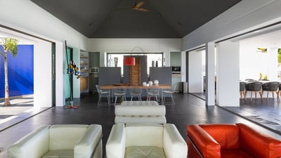 Luxury Villa Photo #37