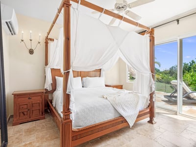 Luxury Villa Photo #44