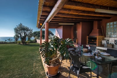 Luxury Villa Photo #6