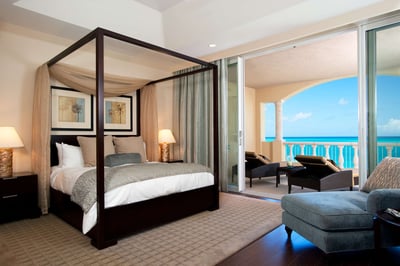 Luxury Villa Photo #6