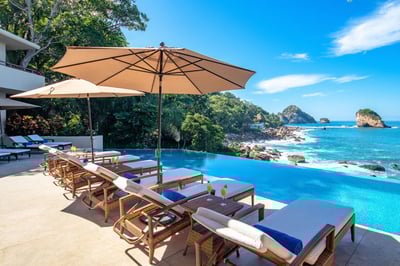 Luxury Villa Photo #2