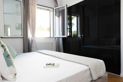 Luxury Villa Photo #15