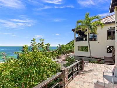 Luxury Villa Photo #8