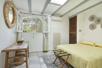 Luxury Villa Photo #35