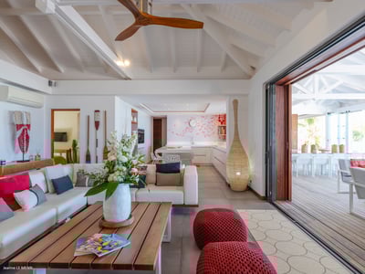 Luxury Villa Photo #17