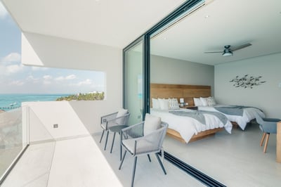 Luxury Villa Photo #35
