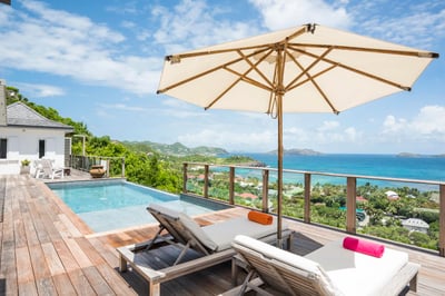 Luxury Villa Photo #3