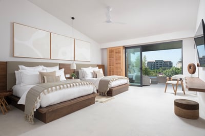 Luxury Villa Photo #25