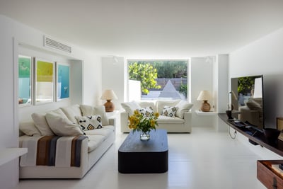 Luxury Villa Photo #16