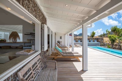 Luxury Villa Photo #9