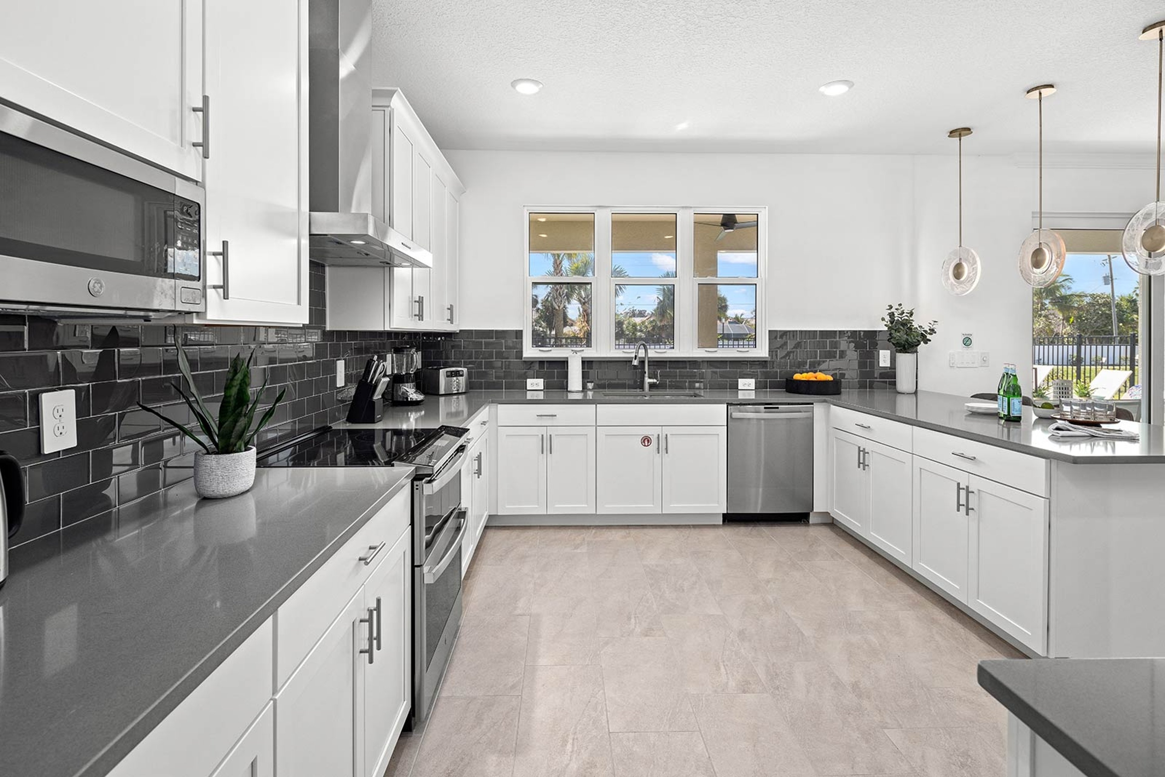 Jump Shot at Harbor Island Beach Club - 3