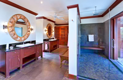 Luxury Villa Photo #18