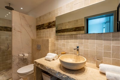 Luxury Villa Photo #29