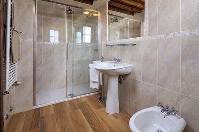 Luxury Villa Photo #23