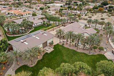 Luxury Villa Photo #3