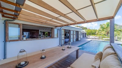 Kitchen & Dining Area
