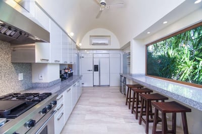 Luxury Villa Photo #30