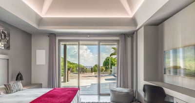 Luxury Villa Photo #23