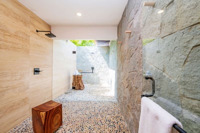 Luxury Villa Photo #20