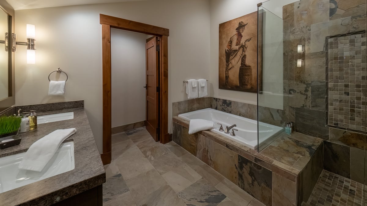 Summit Peak Penthouse