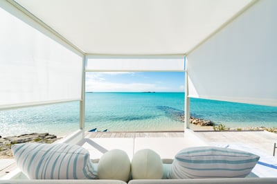 Luxury Villa Photo #18