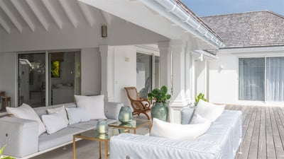 Luxury Villa Photo #8