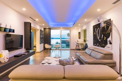 Luxury Villa Photo #31