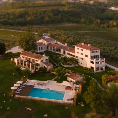 Luxury Villa Photo #10