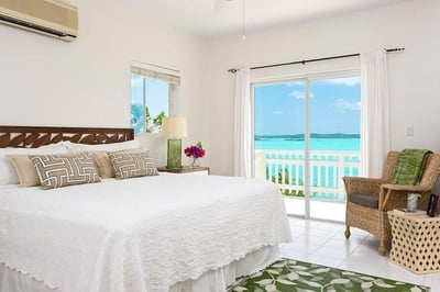 Luxury Villa Photo #12