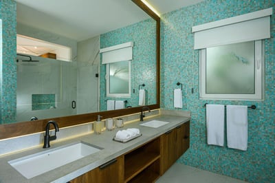 Luxury Villa Photo #25