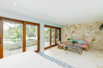 Luxury Villa Photo #46