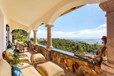 Luxury Villa Photo #3