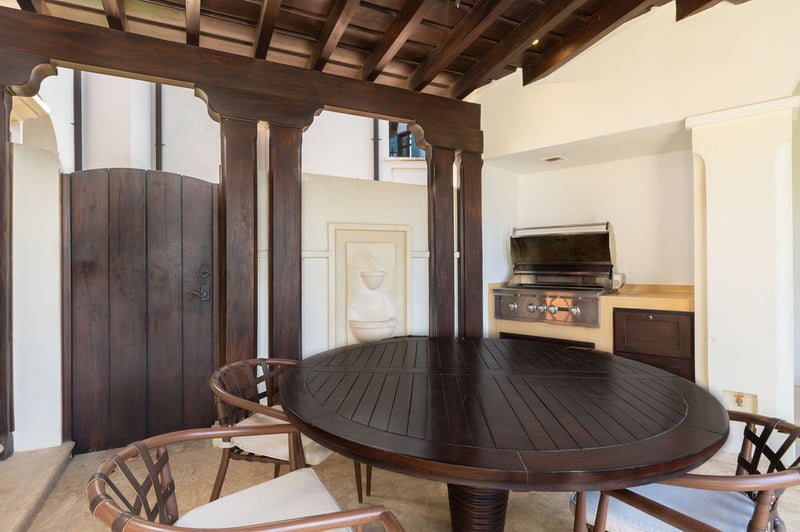 Casa Caura | 5 Calle La Ronda