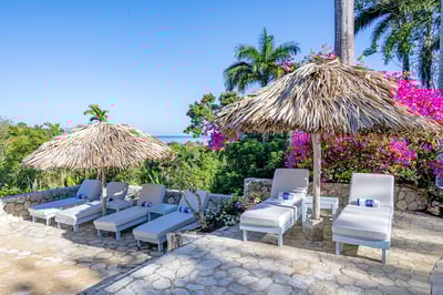Luxury Villa Photo #6