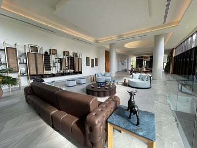 Luxury Villa Photo #23