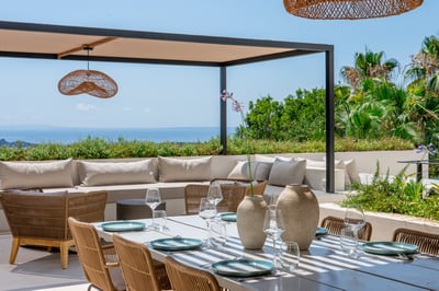 Luxury Villa Photo #7