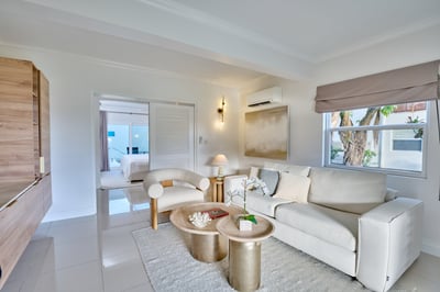 Luxury Villa Photo #2