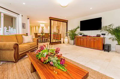 Luxury Villa Photo #14