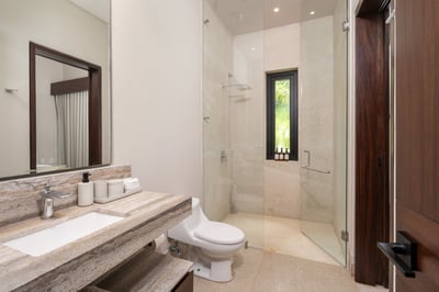 Luxury Villa Photo #55